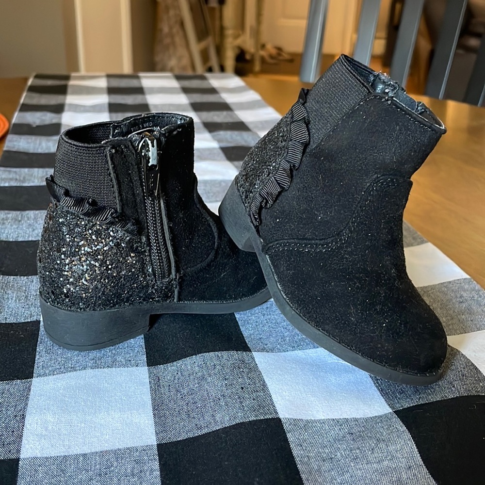 ✨ Black Booties ✨